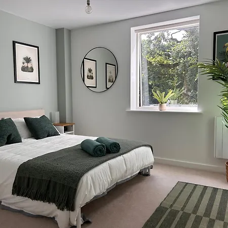 Cloud Serviced Properties - Lovely One Bed With Sofa Bed - Bracknell Exterior photo