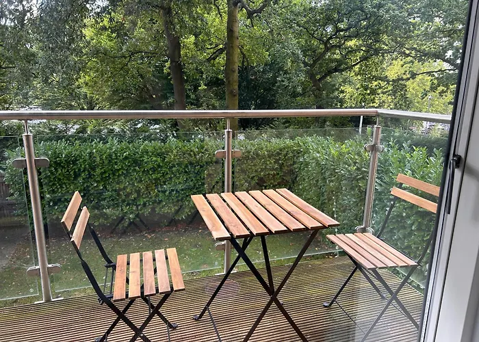Cloud Serviced Properties - Lovely One Bed With Sofa Bed - Bracknell