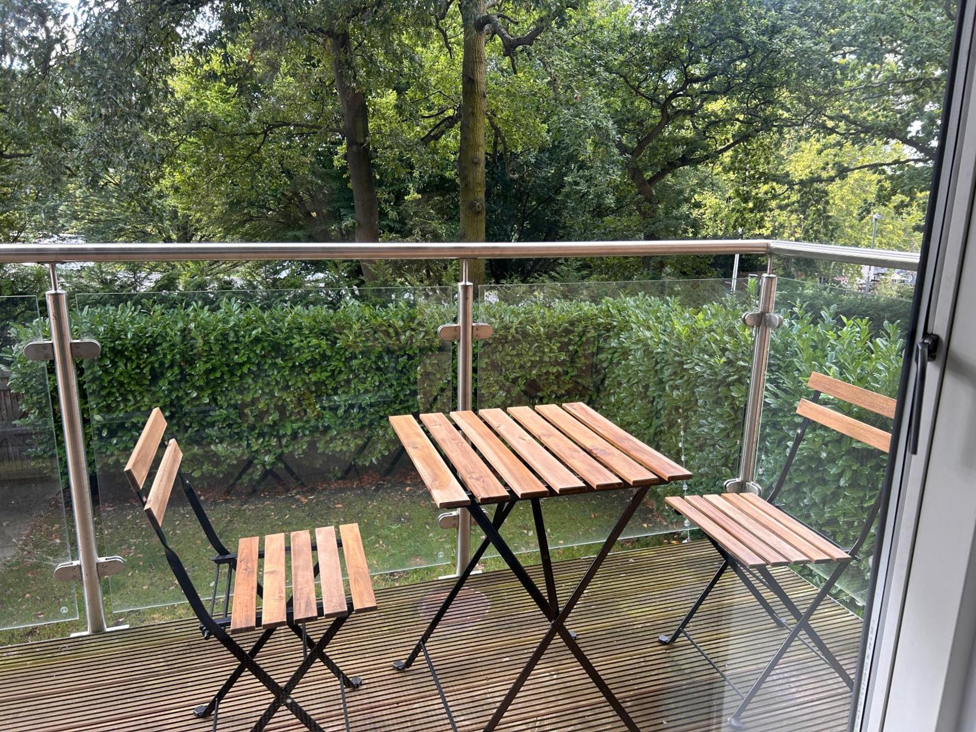 Cloud Serviced - Lovely One Bed With Sofa Bed - Apartment *